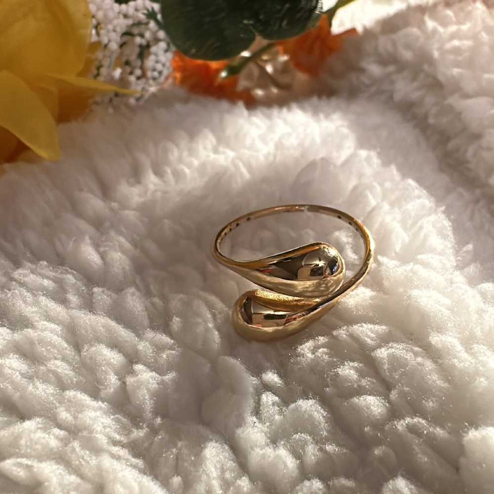 Teardrop Earrings and Ring Set 18 k Solid Gold - Picture 16 of 17